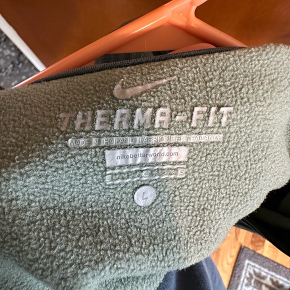 Nike zip up - Picture 3 of 4